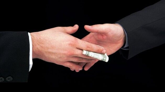Сєрова: корупція – мастило для державного двигуна, який погано працює Сєрова: корупція – мастило для державного двигуна, який погано працює