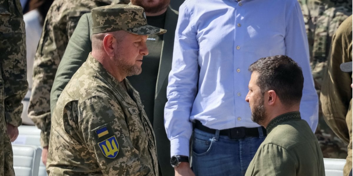 Тільки створення уряду національної єдності наблизить перемогу, – Луценко Тільки створення уряду національної єдності наблизить перемогу, – Луценко